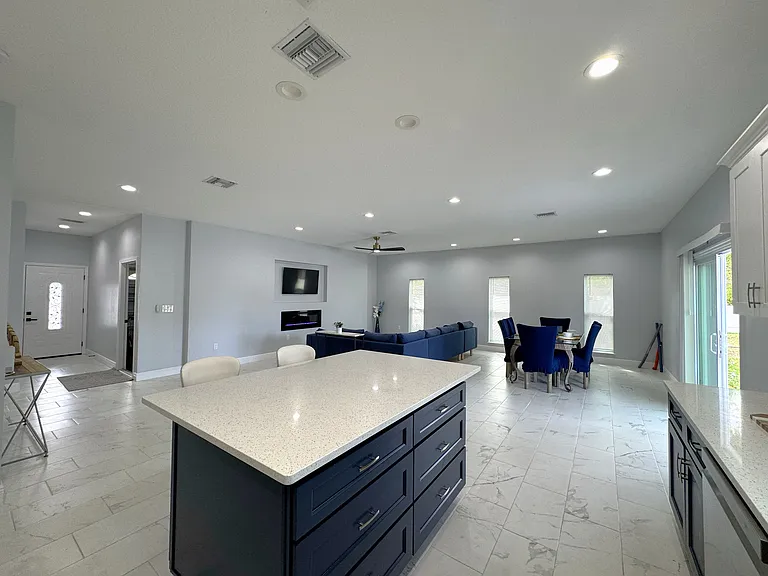 302 Archimedes St — Photo 10