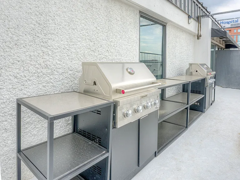 Iris Luxury Apartments — Photo 17