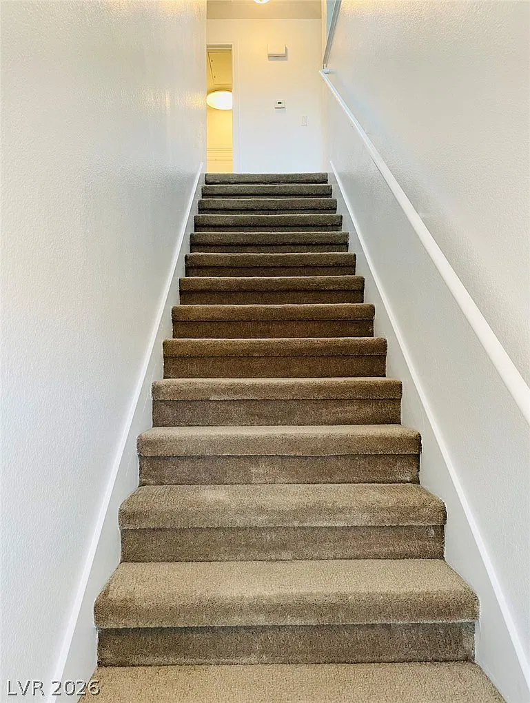 2 bed, 2.0 bath, 1073 sqft, $1,395 — Photo 3