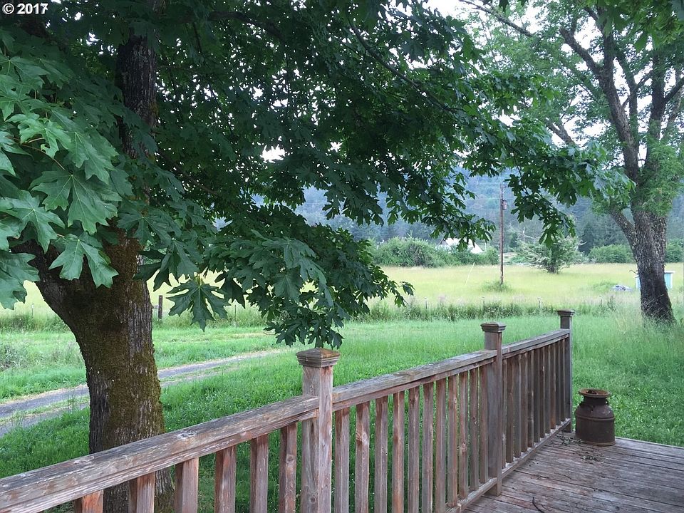 2nd image of 2641 N Side Rd