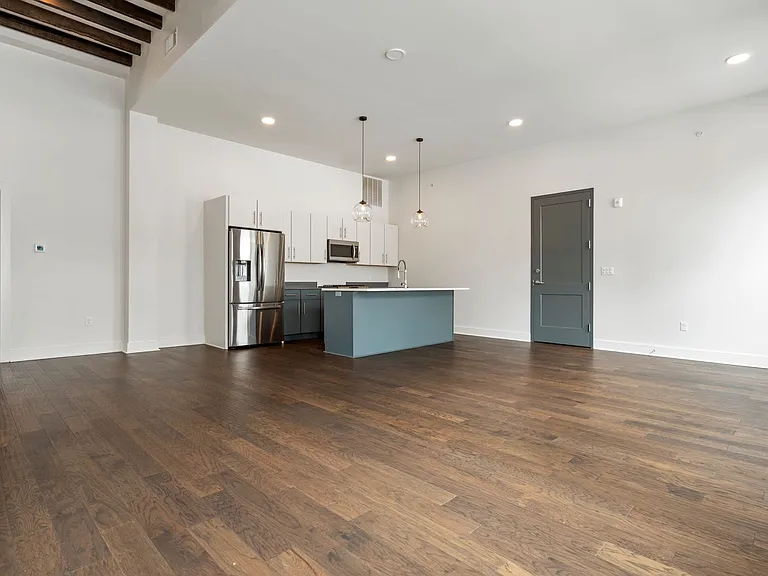 1801 2nd Ave #414 — Photo 10