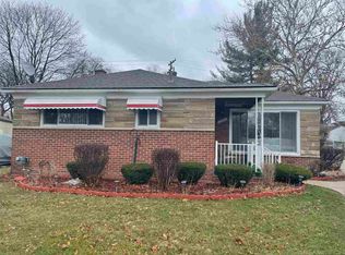 23066 Harding St, Oak Park, MI 48237