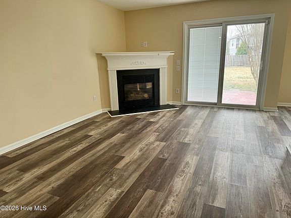 3rd image of 2508 Bluff View Court #B