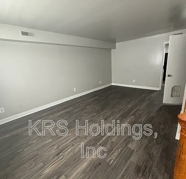 2758 Goolsby Ave — Photo 2