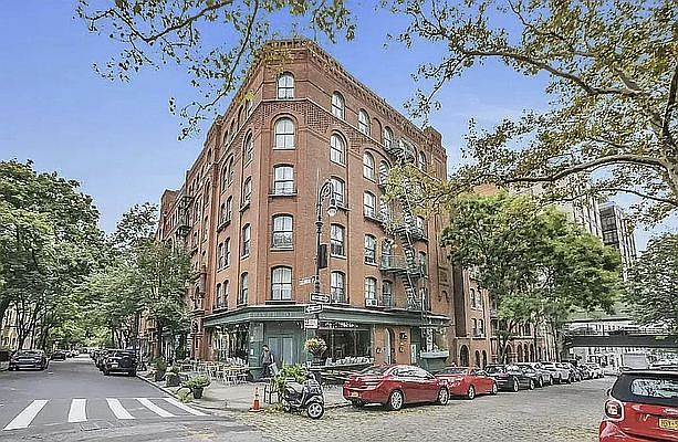1st image of 24 Joralemon St #D131