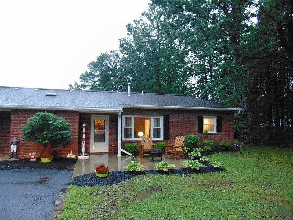 1st image of 8 A Costa Dr #B