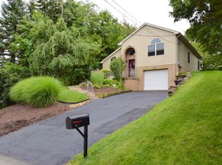 8400 Van Buren Dr, Pittsburgh, PA 15237