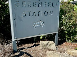 4238 S Greenbelt Station Dr, Seattle, WA 98118