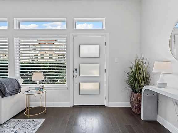 3rd image of 3207 Forest Park Blvd #1
