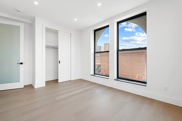 Rented by REAL New York | media 19