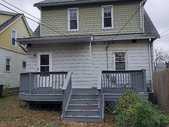 4th image of 251 E Broad St
