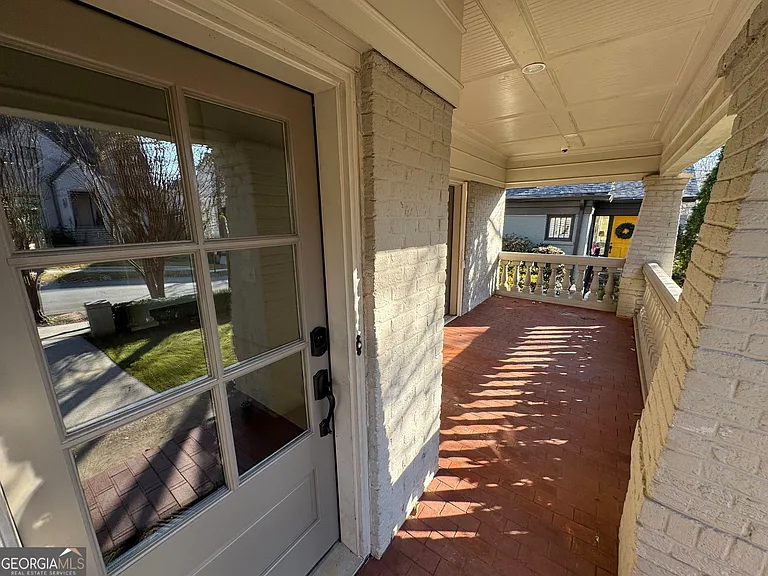 1092 McLynn Ave NE — Photo 4