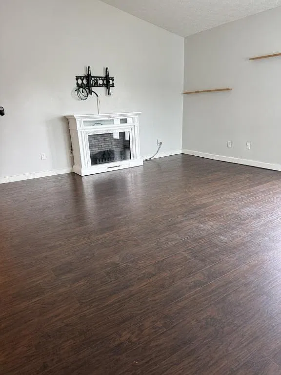 6732 Sunset Ave — Photo 2