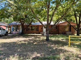 200 Morris Dr, Sulphur Springs, TX 75482