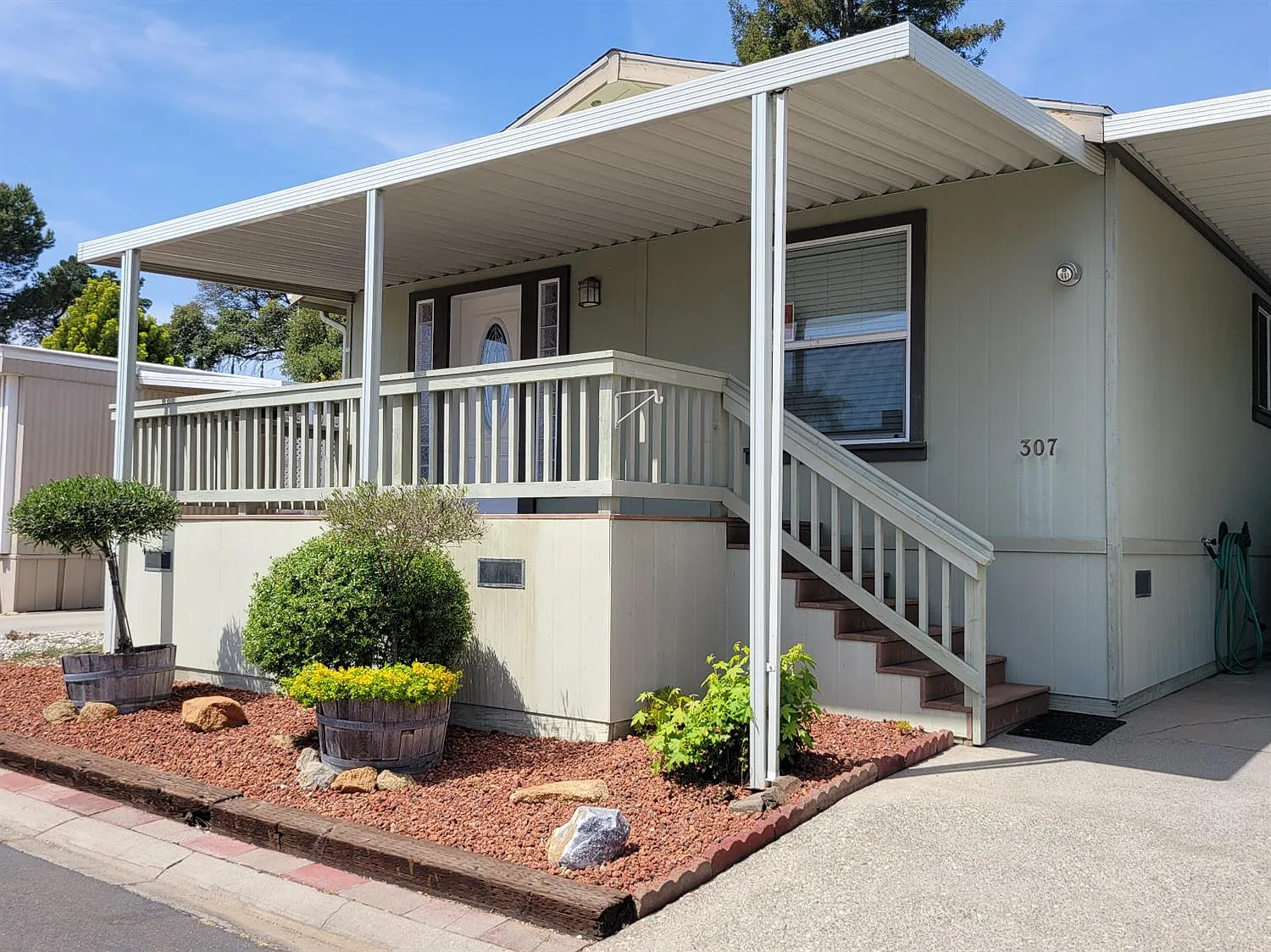 307 Danielle Way photo 1