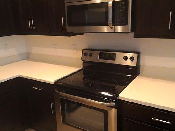 4th image of 3329 NW 11th Ave #3329