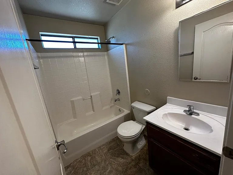 14304 Gil Reyes Dr #C — Photo 28