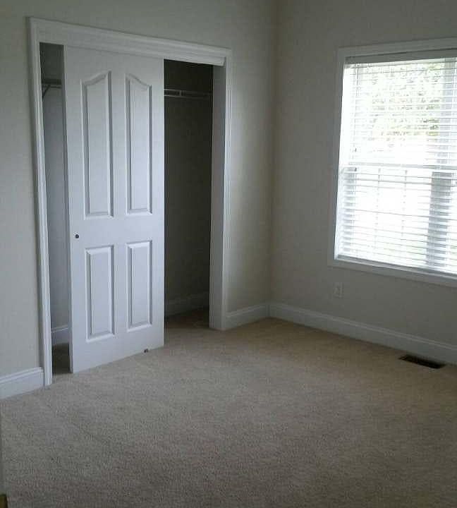 2nd image of 108 Mesa Dr