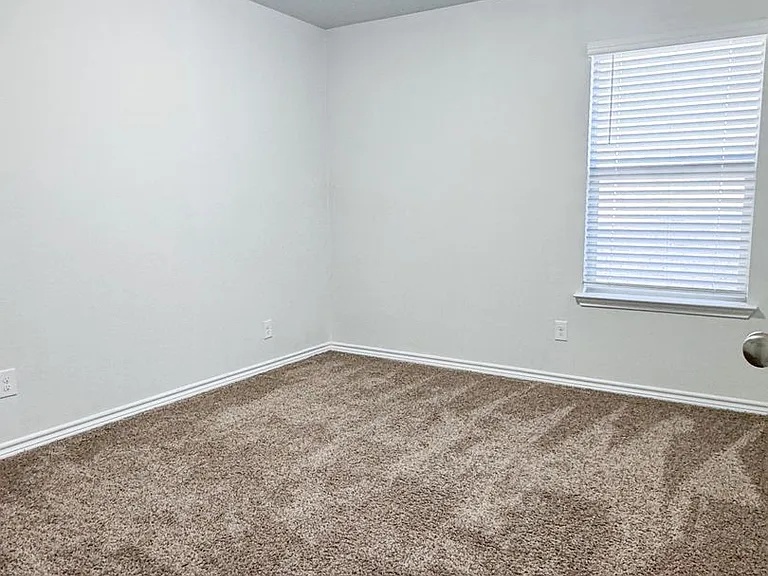 6233 Lavaca Dr — Photo 11