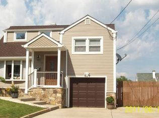 42 Harrison Pl, Parlin, NJ 08859