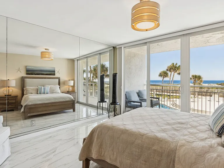 1601 Ocean Dr S #110 — Photo 20