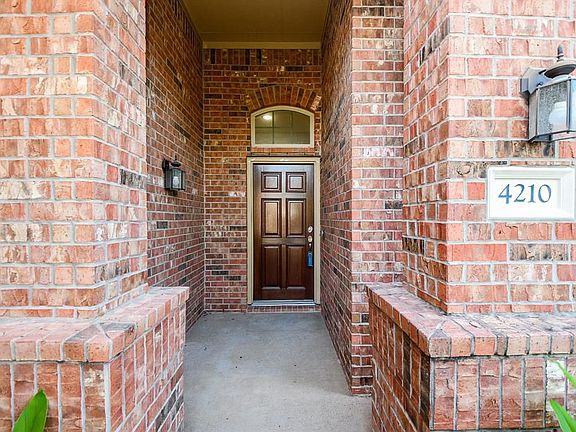 5th image of 4210 Churchill Place Ct