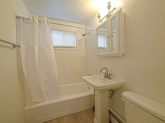 5th image of 1605 S Water St APT 3