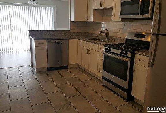 3rd image of 4551 Provincetown Dr