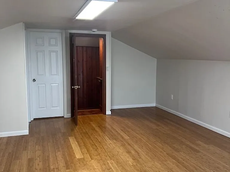 14311 Rt9w House — Photo 21