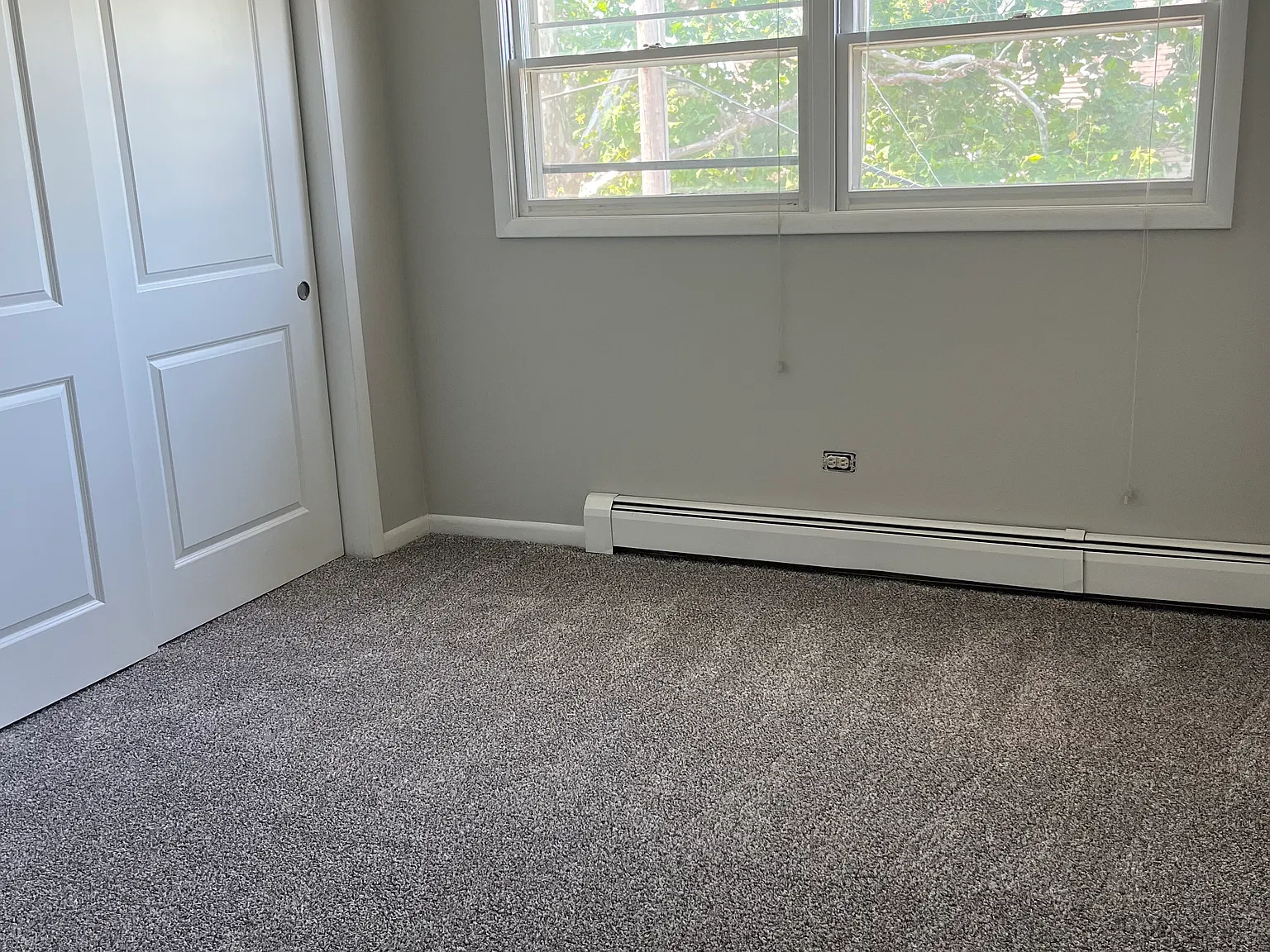 1327 E Prairie Ave — Photo 4