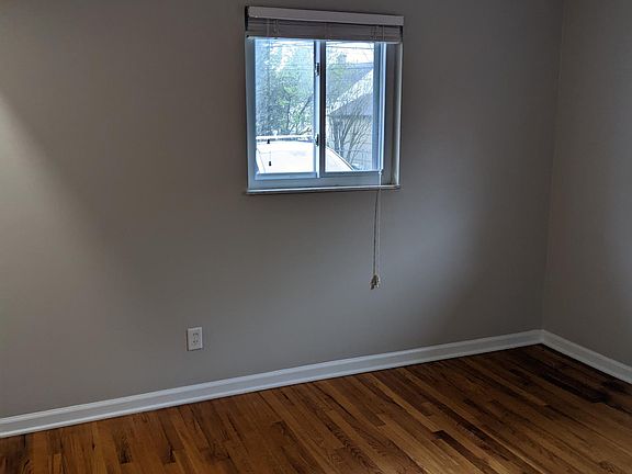 4th image of 2691 Bellwood Ave