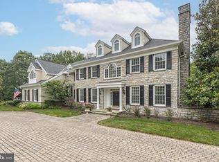 14 Old Cabin Rd, Newtown, PA 18940