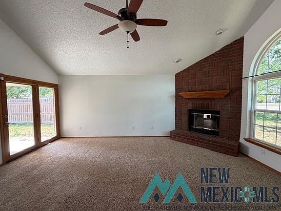 3rd image of 213 Wilmington Cir