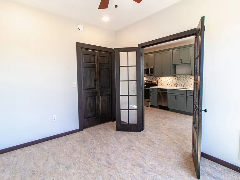 802 S Lake Ave #3 — Photo 12