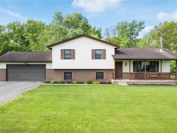 1473 Locust St S, Canal Fulton, OH 44614