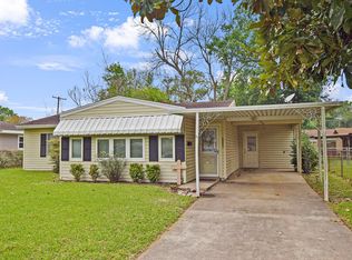 2230 5th St, Port Neches, TX 77651