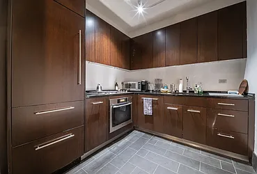 Rented by R New York