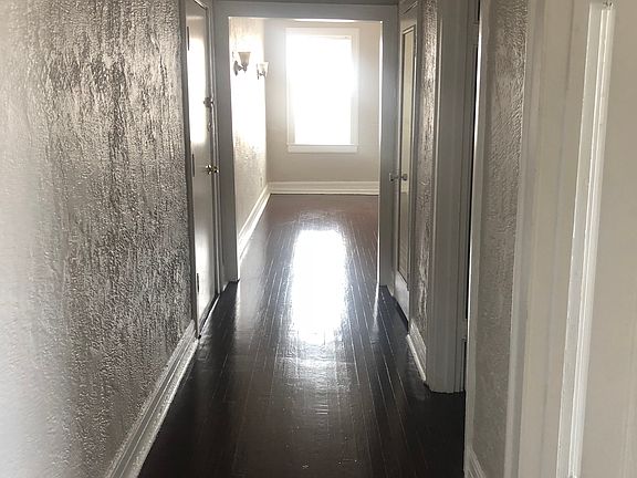 4th image of 2123 S Laramie Ave