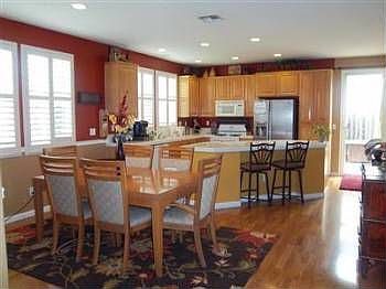 3rd image of 161 Anjou Cir