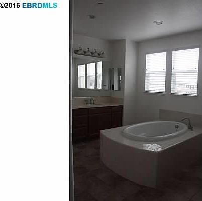 5th image of 2727 Reddington Way