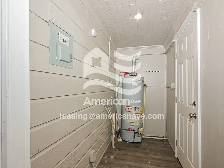 1433079_013_laundry_room_13.jpg