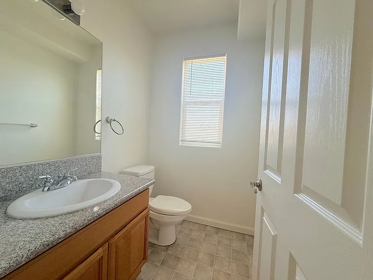 3317 Del Mar Ave — Photo 8