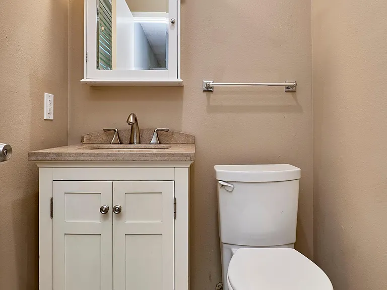 6001 La Chateau Ct — Photo 14