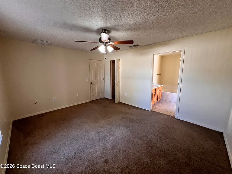 619 Pampas St NW — Photo 13