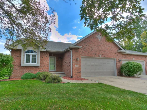 3703 155th St, Urbandale, IA 50323