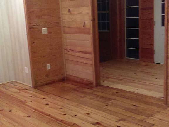 2nd image of 816 Lynnwood Ave