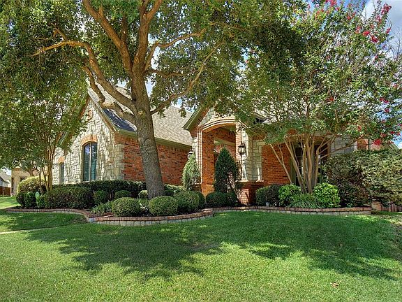 2nd image of 7809 Fairwest Ct