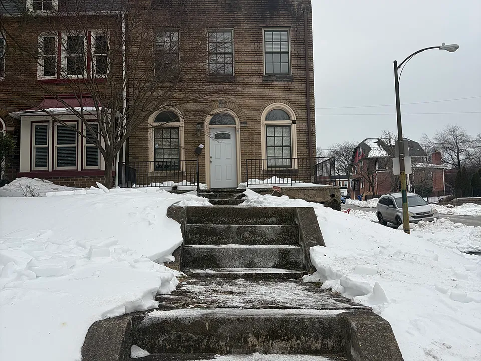 2156 Mount Royal Ter