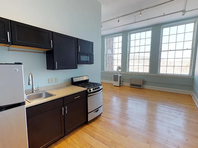 75 Bank St #216 — Photo 1