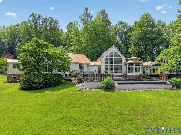 6360 Tennis Ct, Brandy Station, VA 22714